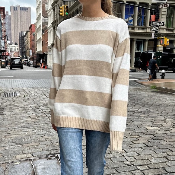 Brandy Melville NWOT striped 100% cotton sweater - Picture 4 of 12